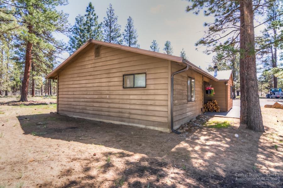 67550 Harrington Loop Road Bend, OR 97703 - Photo 4 of 34 Additional Photo