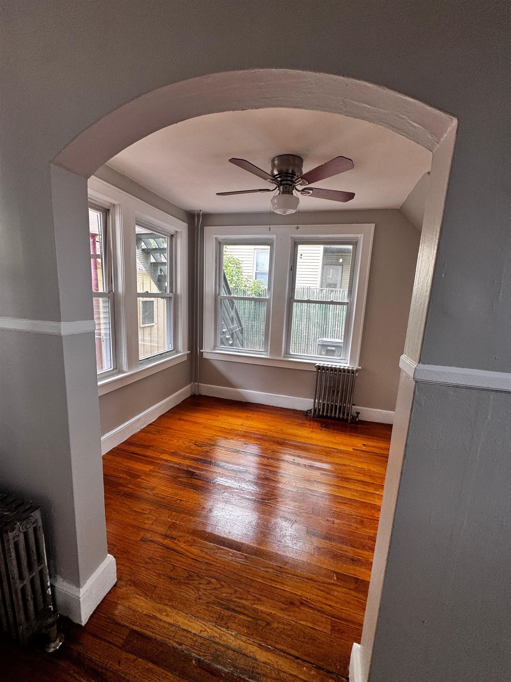 70 Dover Street, Unit 4 Manchester, NH 03102 - Photo 2 of 7