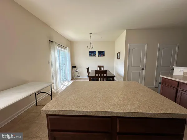 $2,800 | 103 Russell Lane, Newark, DE 19711
