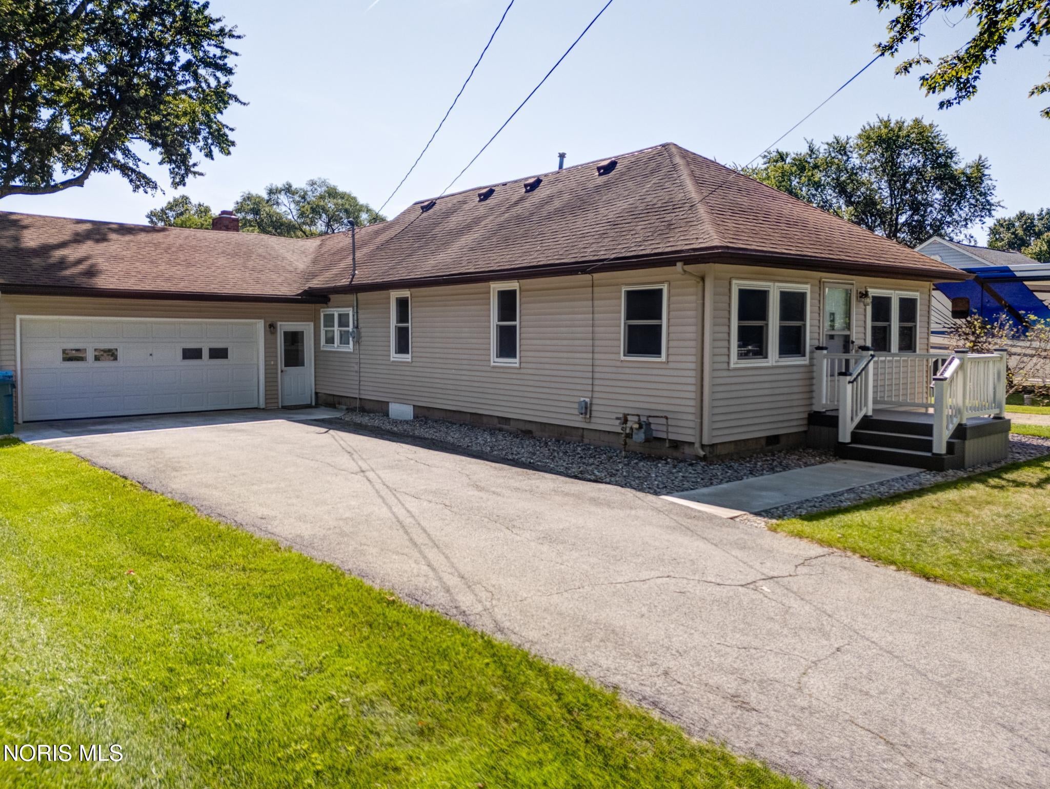 4325 Weckerly Road Monclova, OH 43542 - Photo 1 of 47 Gallery Image 1