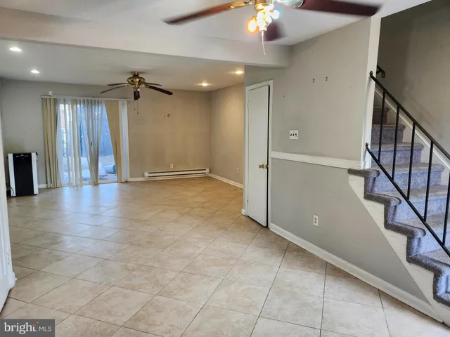 $1,700 | 422 Via Cascata Drive, Clementon, NJ 08021