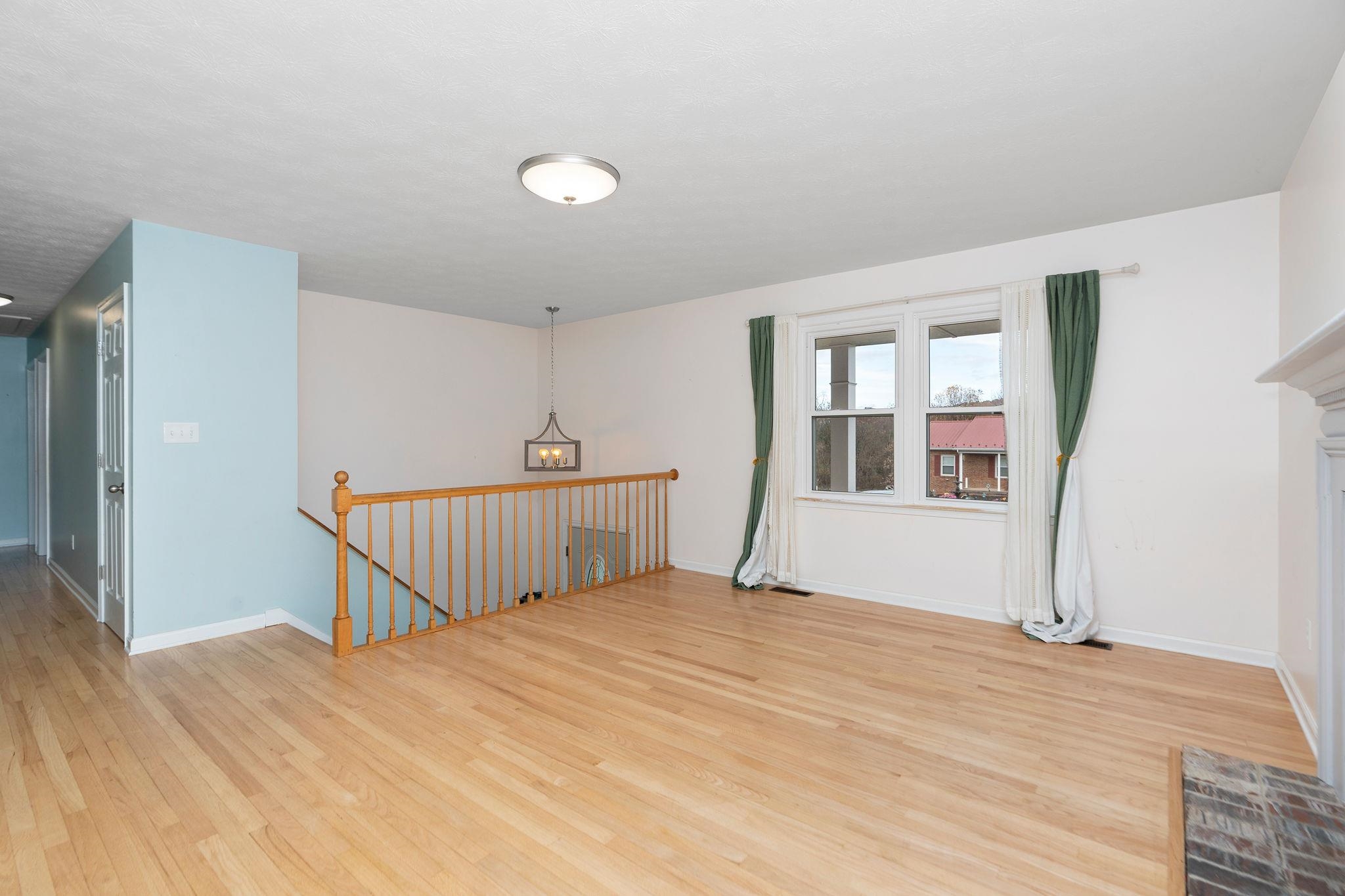 35 Granary Road Verona, VA 24482 - Photo 4 of 59 Gallery Image 4