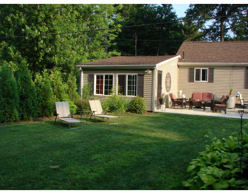 6 Camp Jahn Road Southampton, MA 01073 - Photo 11 of 12 Gallery Image 11