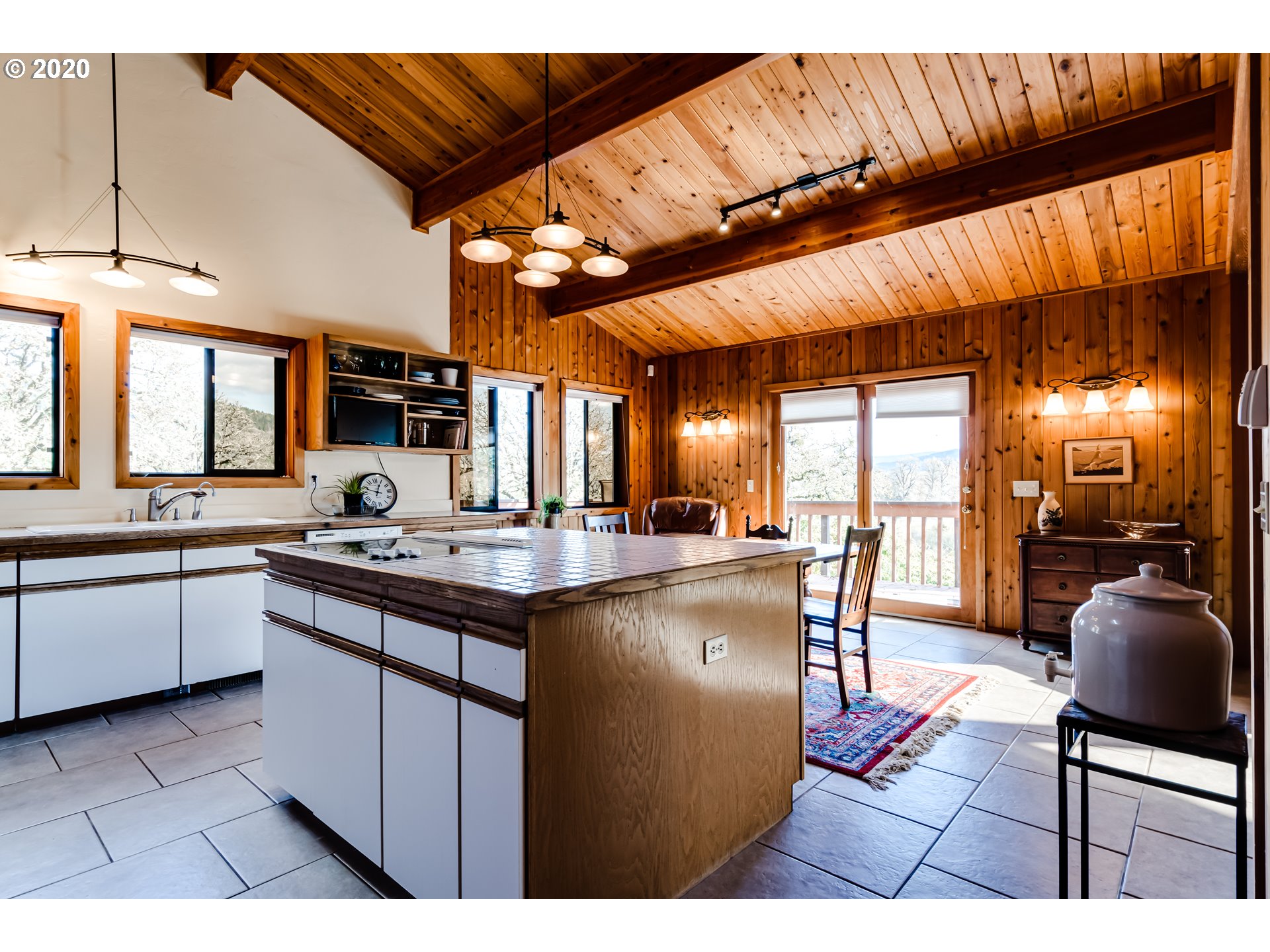 35973 Camp Creek Road Springfield, OR 97478 - Photo 8 of 32