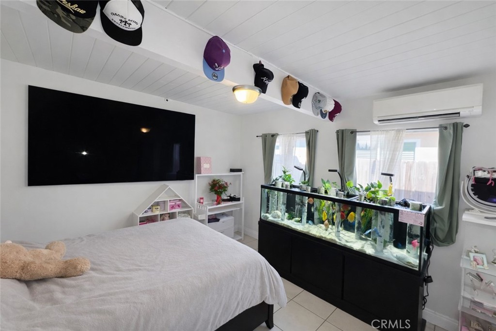 12778 Judd Street Pacoima, CA 91331 - Photo 8 of 9