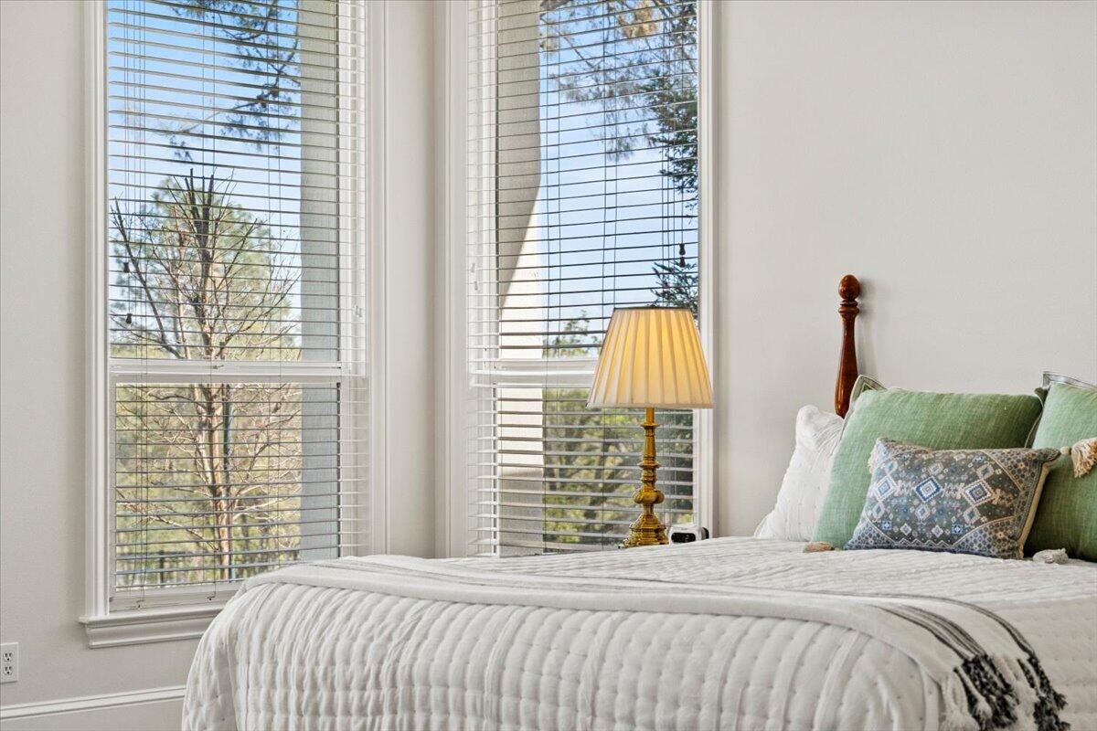 15888 El Camino Robles Road Redding, CA 96001 - Photo 11 of 32 19-15888 El Camino Robles Rd - 2nd - D-4