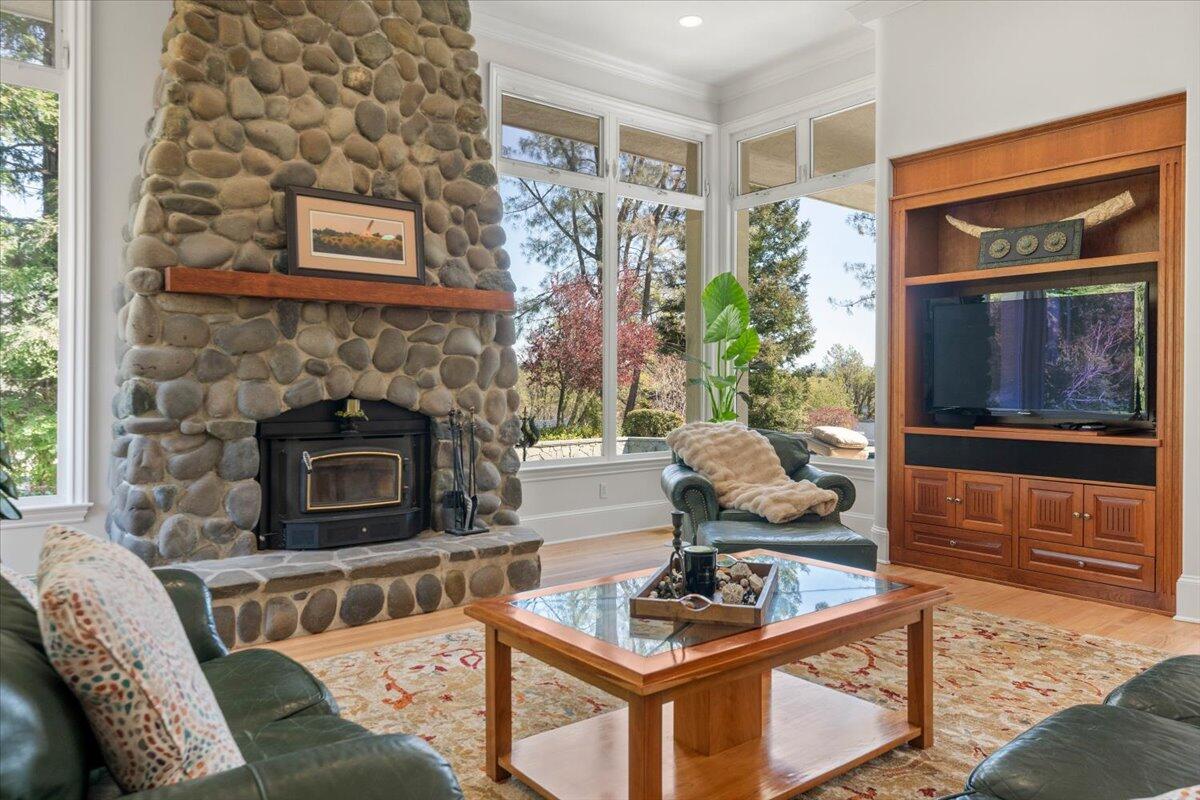 15888 El Camino Robles Road Redding, CA 96001 - Photo 8 of 32 27-15888 El Camino Robles Rd - 2nd - I2-