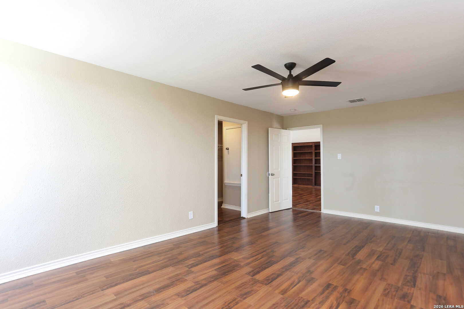 693 Snake Road Pipe Creek, TX 78063 - Photo 16 of 30