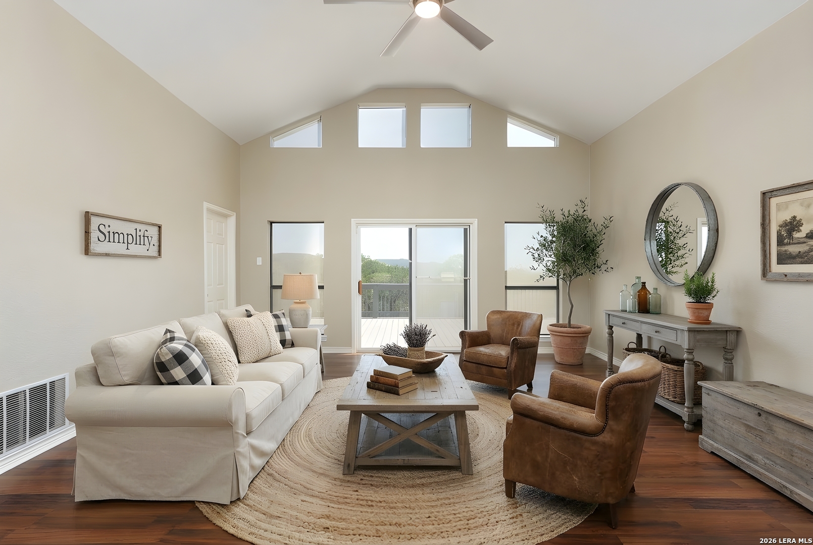 693 Snake Road Pipe Creek, TX 78063 - Photo 4 of 30