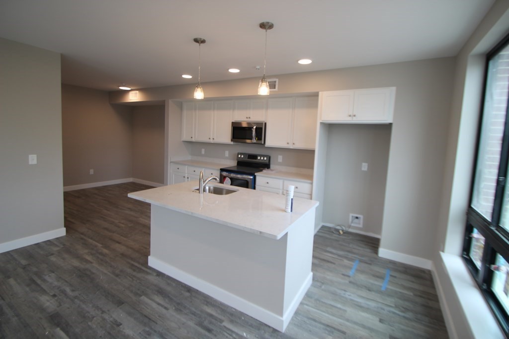 629 Washington Street, Unit 307 Whitman, MA 02382 - Photo 2 of 11