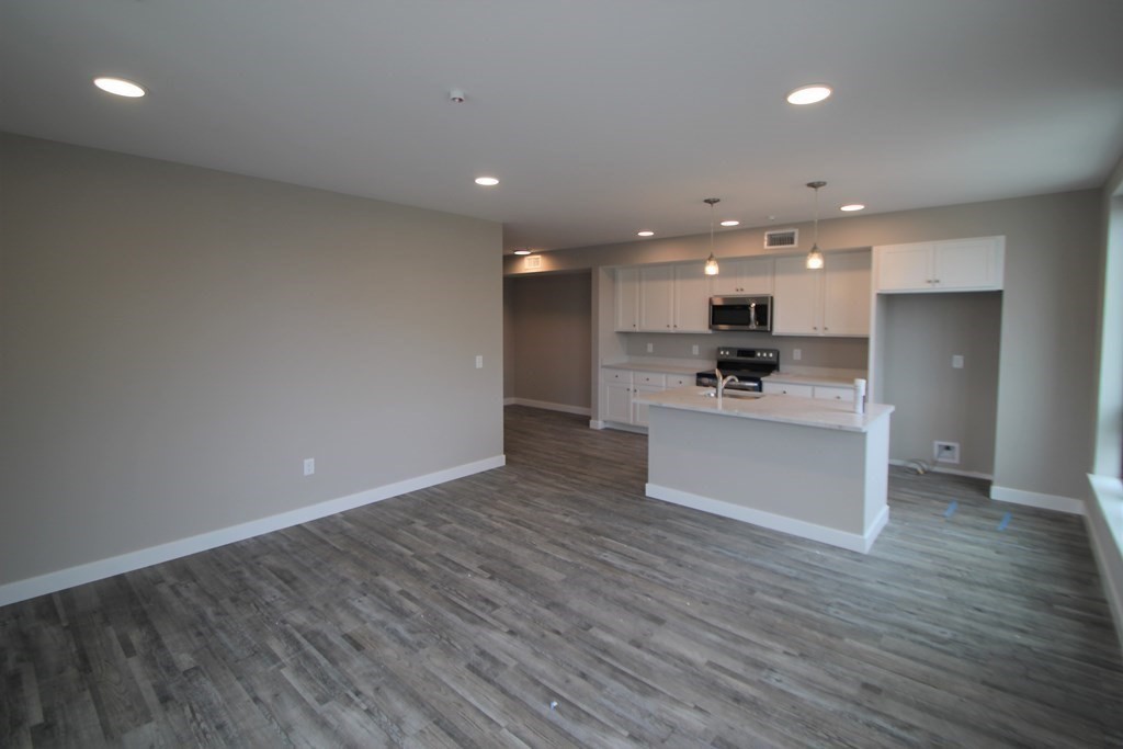 629 Washington Street, Unit 307 Whitman, MA 02382 - Photo 3 of 11