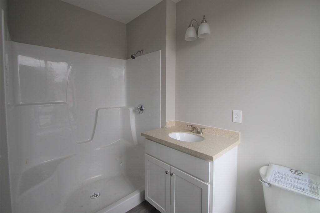 629 Washington Street, Unit 307 Whitman, MA 02382 - Photo 7 of 11
