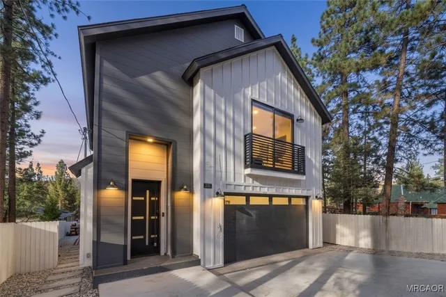 $825,000 | 225 East Aeroplane Boulevard, Big Bear City, CA 92314