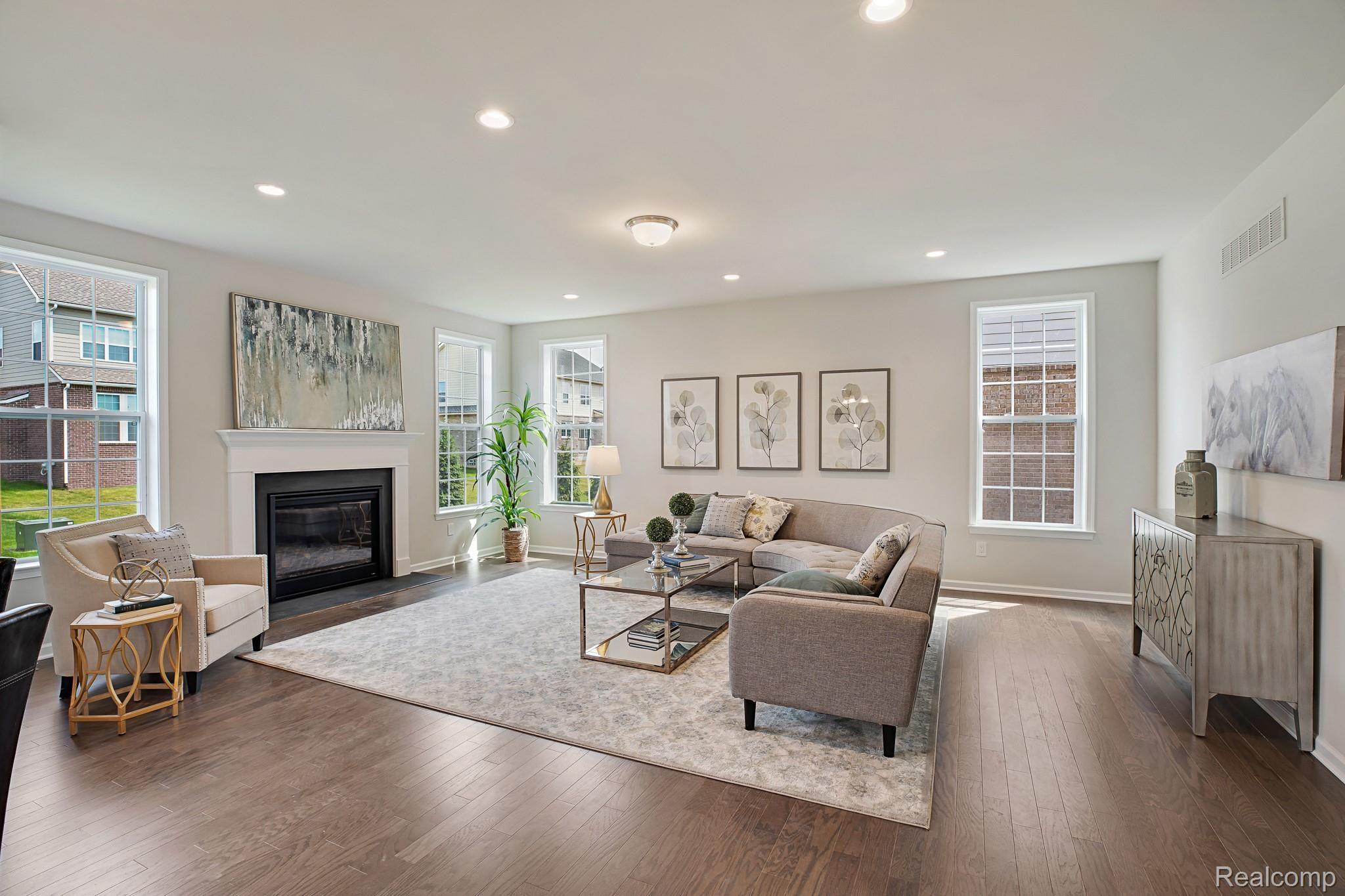 50772 Amberwood Road Canton, MI 48188 - Photo 13 of 24 familyroom.jpg