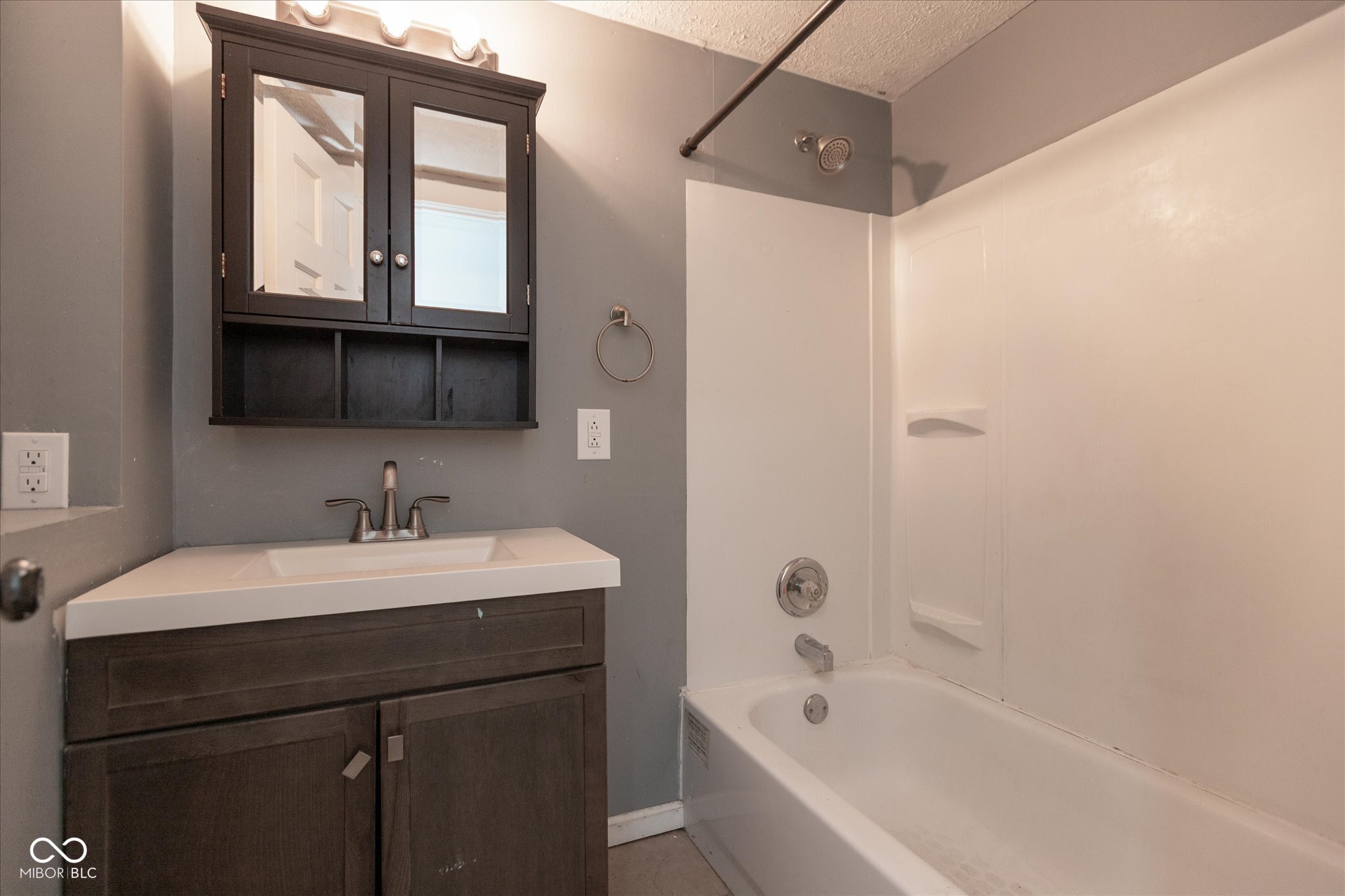 640 South High School Road Indianapolis, IN 46241 - Photo 12 of 24