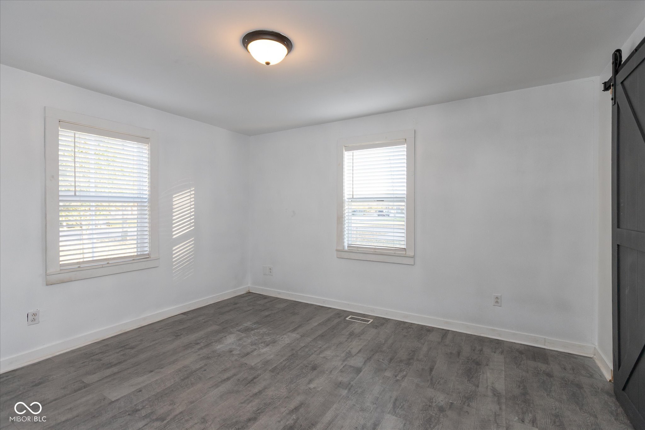 640 South High School Road Indianapolis, IN 46241 - Photo 15 of 24