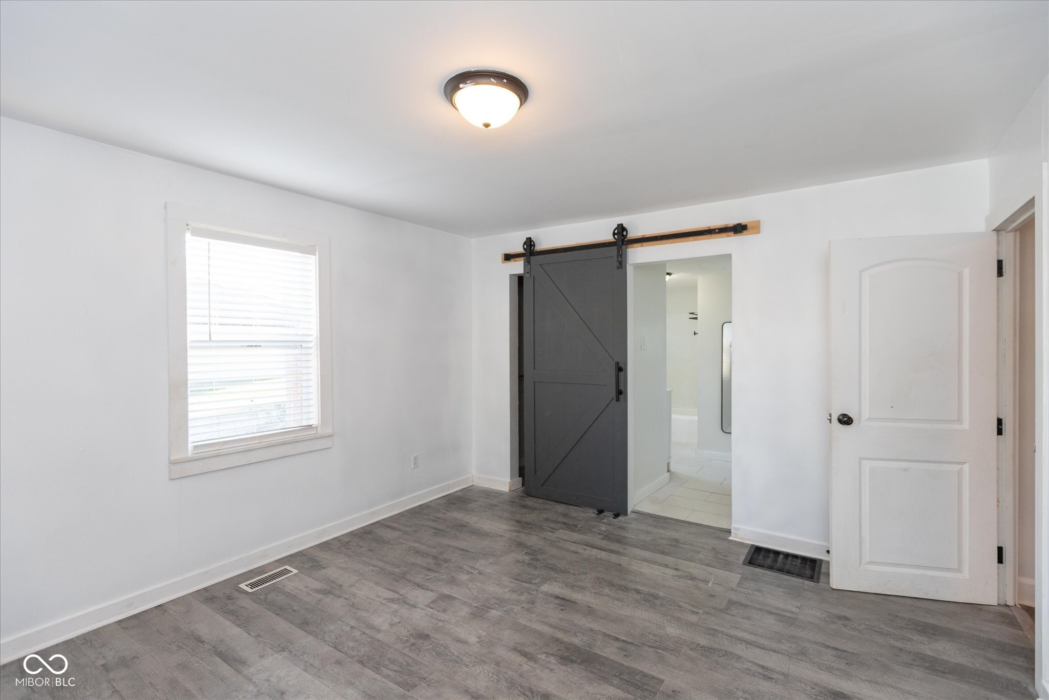 640 South High School Road Indianapolis, IN 46241 - Photo 16 of 24