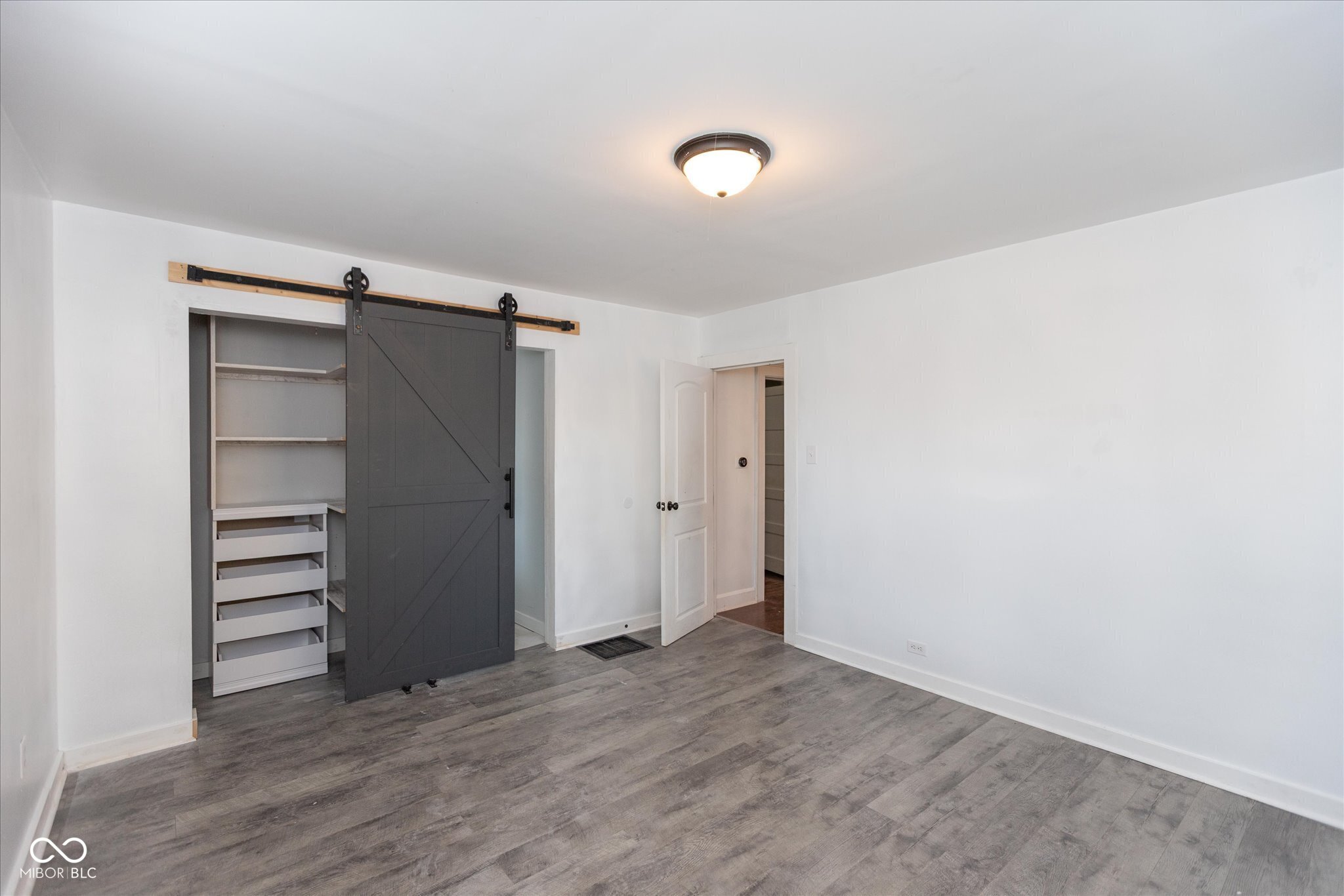 640 South High School Road Indianapolis, IN 46241 - Photo 19 of 24