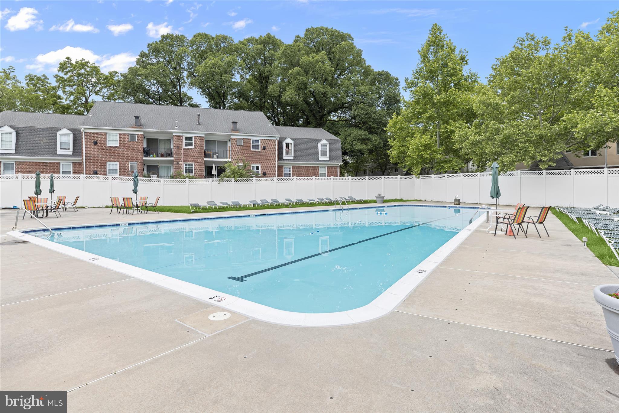 351 Homeland Southway, Unit 3D Baltimore, MD 21212 - Photo 25 of 29 Community Pool