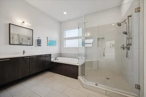 $1,340,000 | 5201 Linden Street, Bellaire, TX 77401