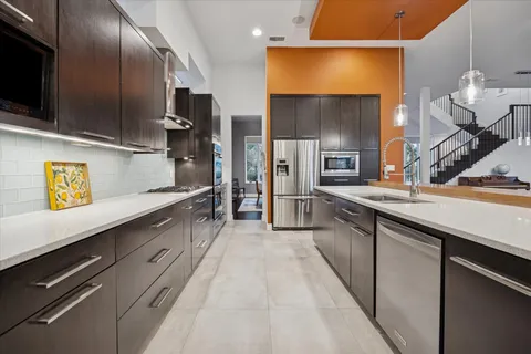 $1,340,000 | 5201 Linden Street, Bellaire, TX 77401