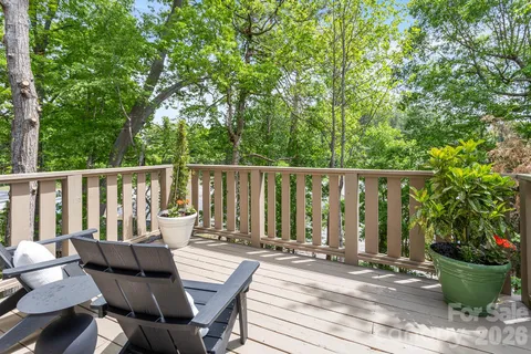 $525,000 | 121 Laurel Loop, Asheville, NC 28806