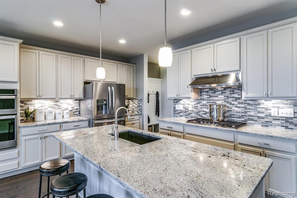 43442 Prospect Lane, Unit 2 Novi, MI 48375 - Photo 15 of 23