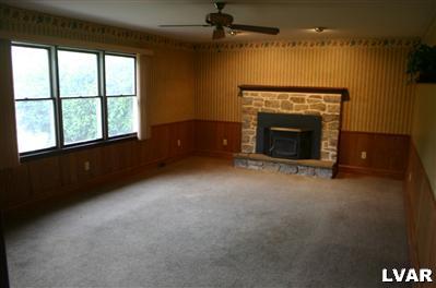 906 Barnsdale Road Bethlehem, PA 18017 - Photo 3 of 7 Gallery Image 3