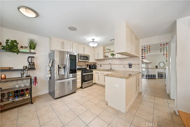$589,000 | 19950 Sherman Way, Unit A, Winnetka, CA 91306