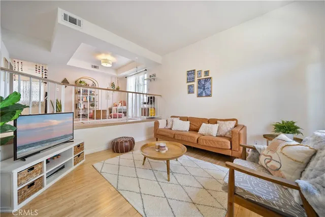 $589,000 | 19950 Sherman Way, Unit A, Winnetka, CA 91306