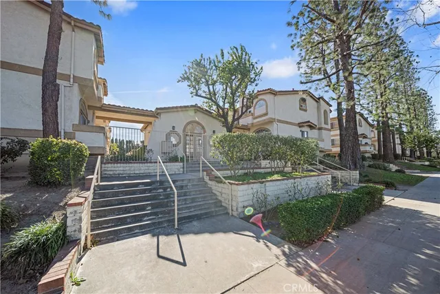 $589,000 | 19950 Sherman Way, Unit A, Winnetka, CA 91306