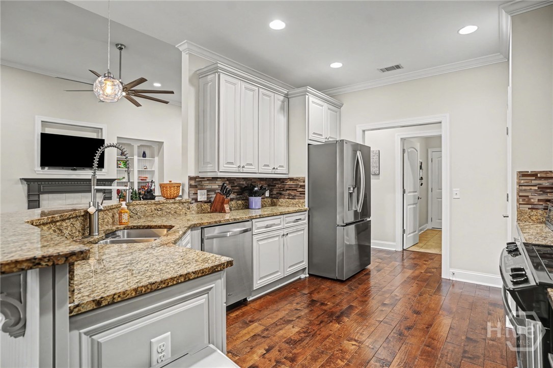 10 Bluegrass Lane Savannah, GA 31405 - Photo 11 of 46