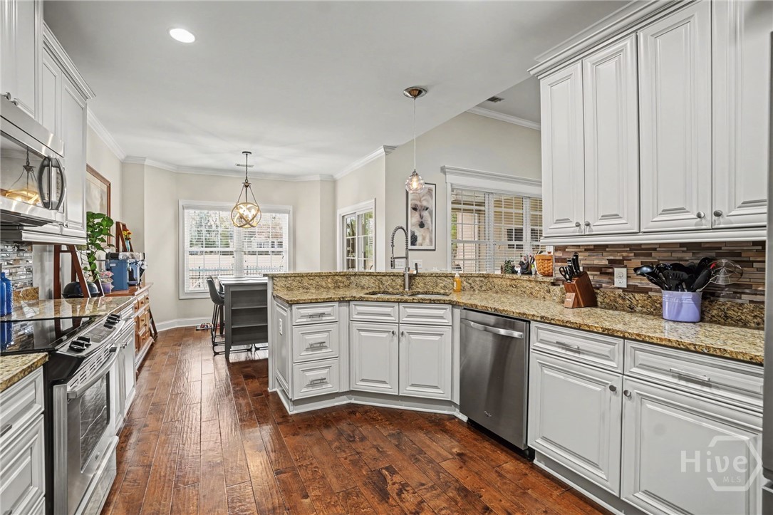 10 Bluegrass Lane Savannah, GA 31405 - Photo 12 of 46