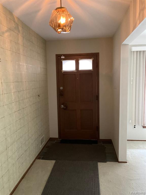 17280 Westhampton Road Southfield, MI 48075 - Photo 6 of 35