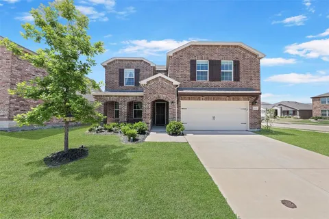 $349,999 | 1015 Voca Dr. Drive, Forney, TX 75126