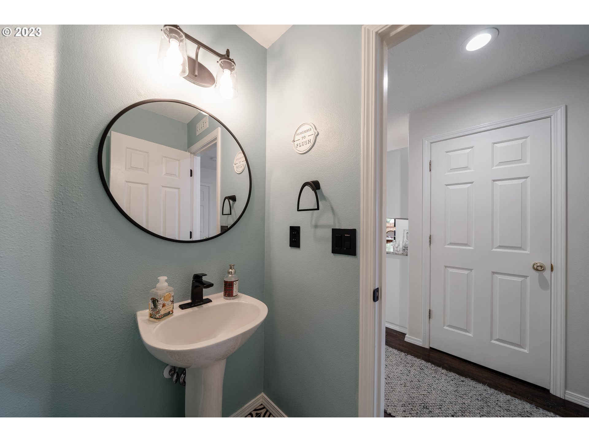 1126 Keystone Loop Northeast Keizer, OR 97303 - Photo 24 of 46 Gallery Image 24