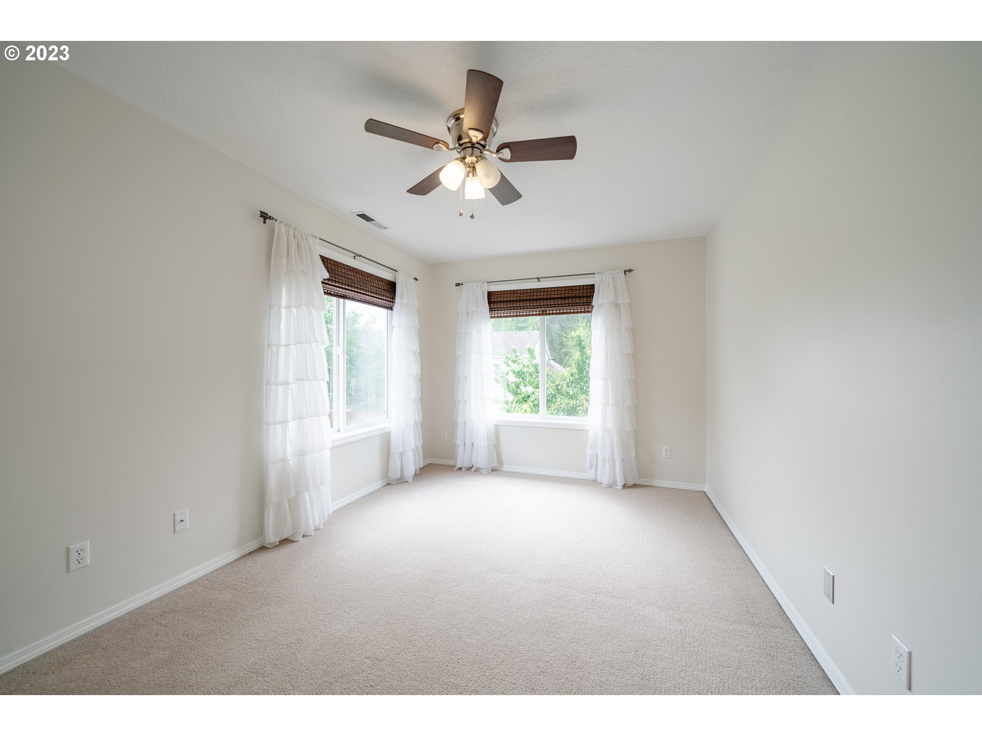 1126 Keystone Loop Northeast Keizer, OR 97303 - Photo 36 of 46 Gallery Image 36