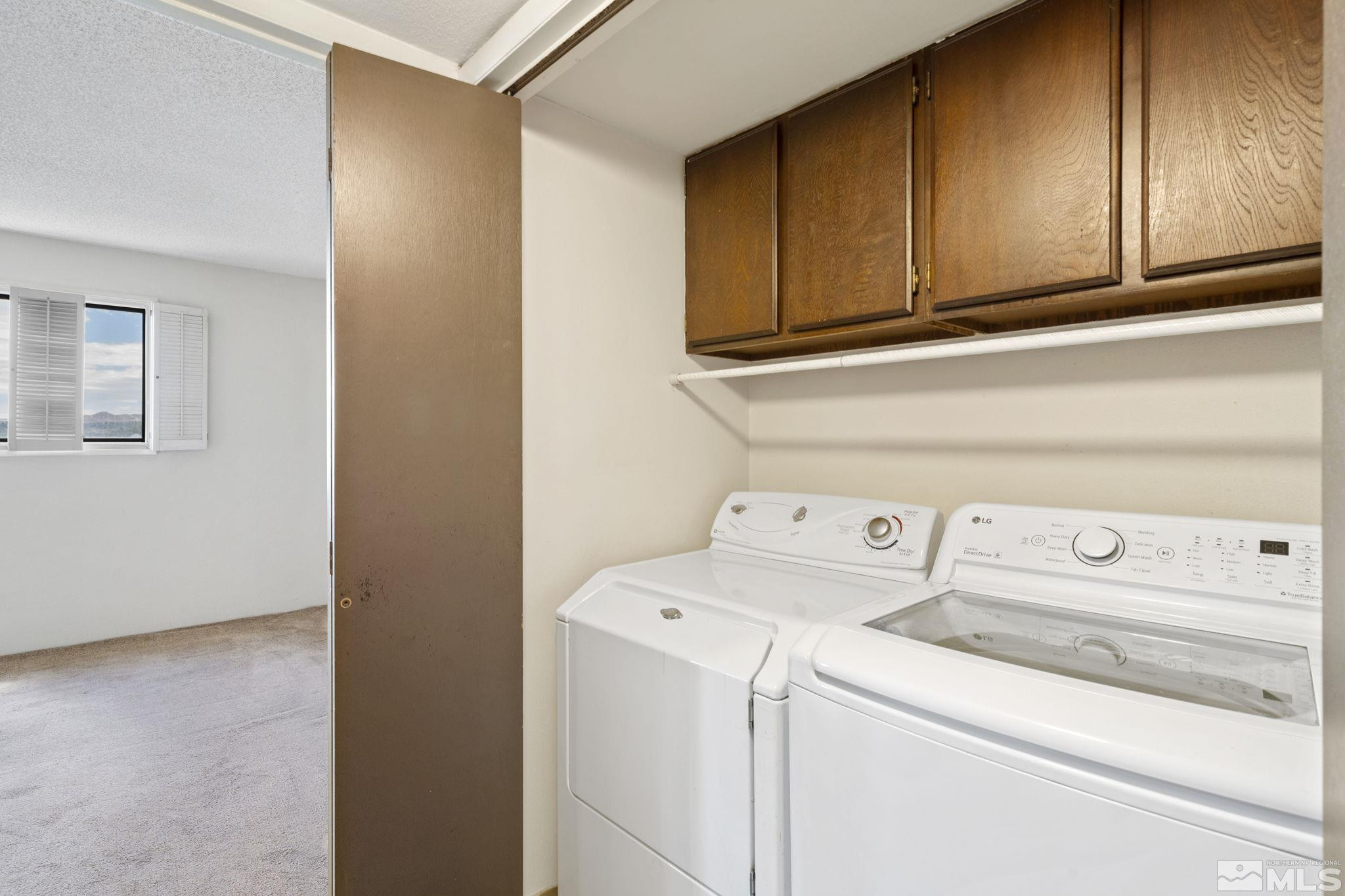1508 Carlin Street Reno, NV 89503 - Photo 21 of 29 a utility room with dryer and washer