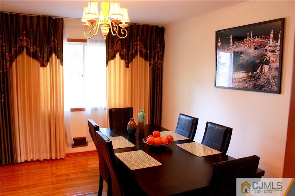 62 Ellmyer Road Edison, NJ 08820 - Photo 3 of 10 Gallery Image 3