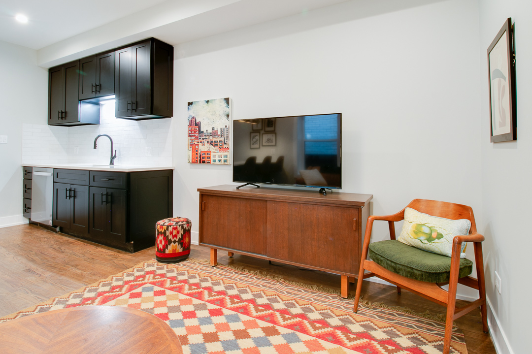 3121 North Haussen Court, Unit 3 Chicago, IL 60618 - Photo 6 of 22