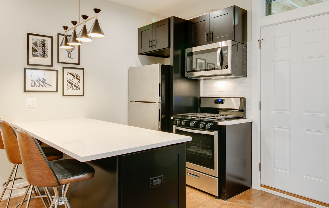 3121 North Haussen Court, Unit 3 Chicago, IL 60618 - Photo 8 of 22