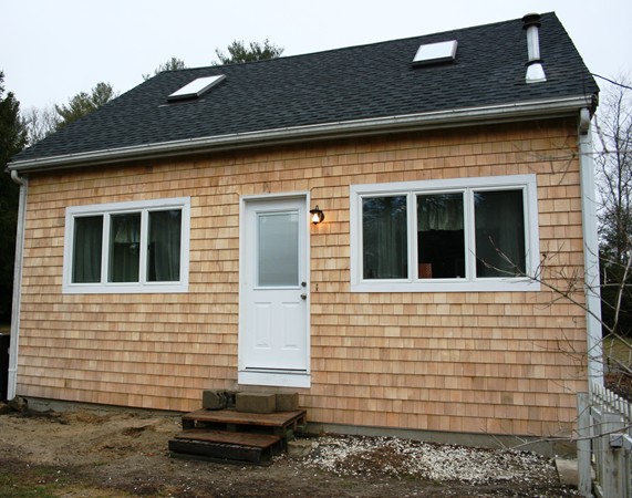 369 County Road Marion, MA 02738 - Photo 4 of 21 a front view of a house with a door