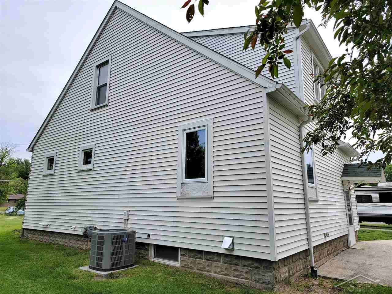4824 Baker Road Bridgeport, MI 48722 - Photo 39 of 44 50075835-38.JPG
