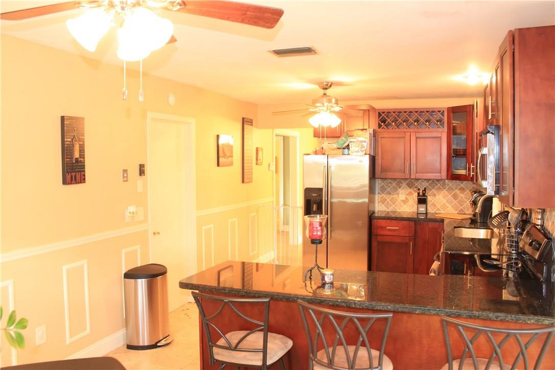 10810 Eureka Street Boca Raton, FL 33428 - Photo 7 of 32 Photo 7