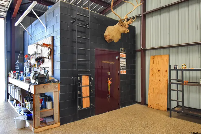 a view of entryway and hall