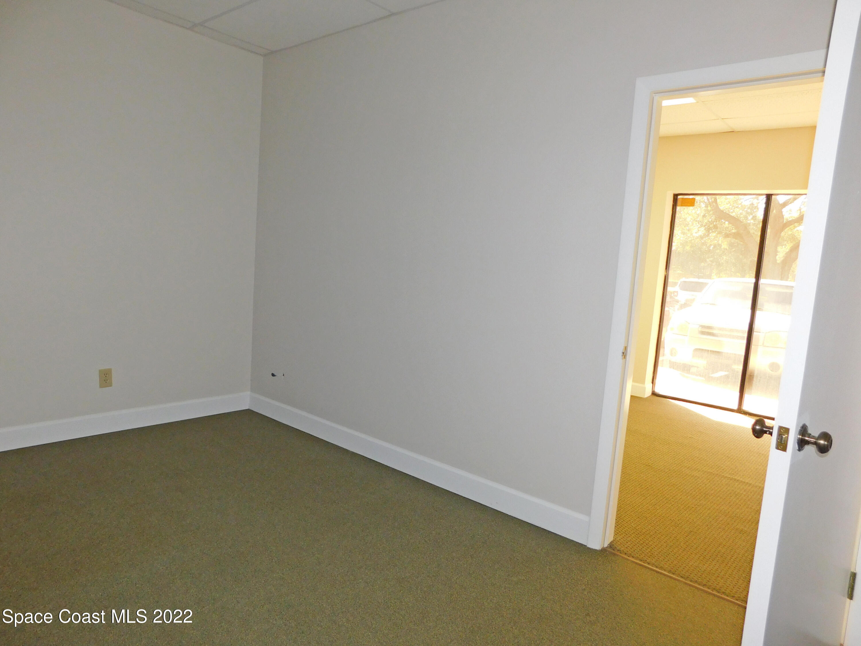 575 South Wickham Road, Unit F Melbourne, FL 32904 - Photo 7 of 14 6 - 575 S Wickham