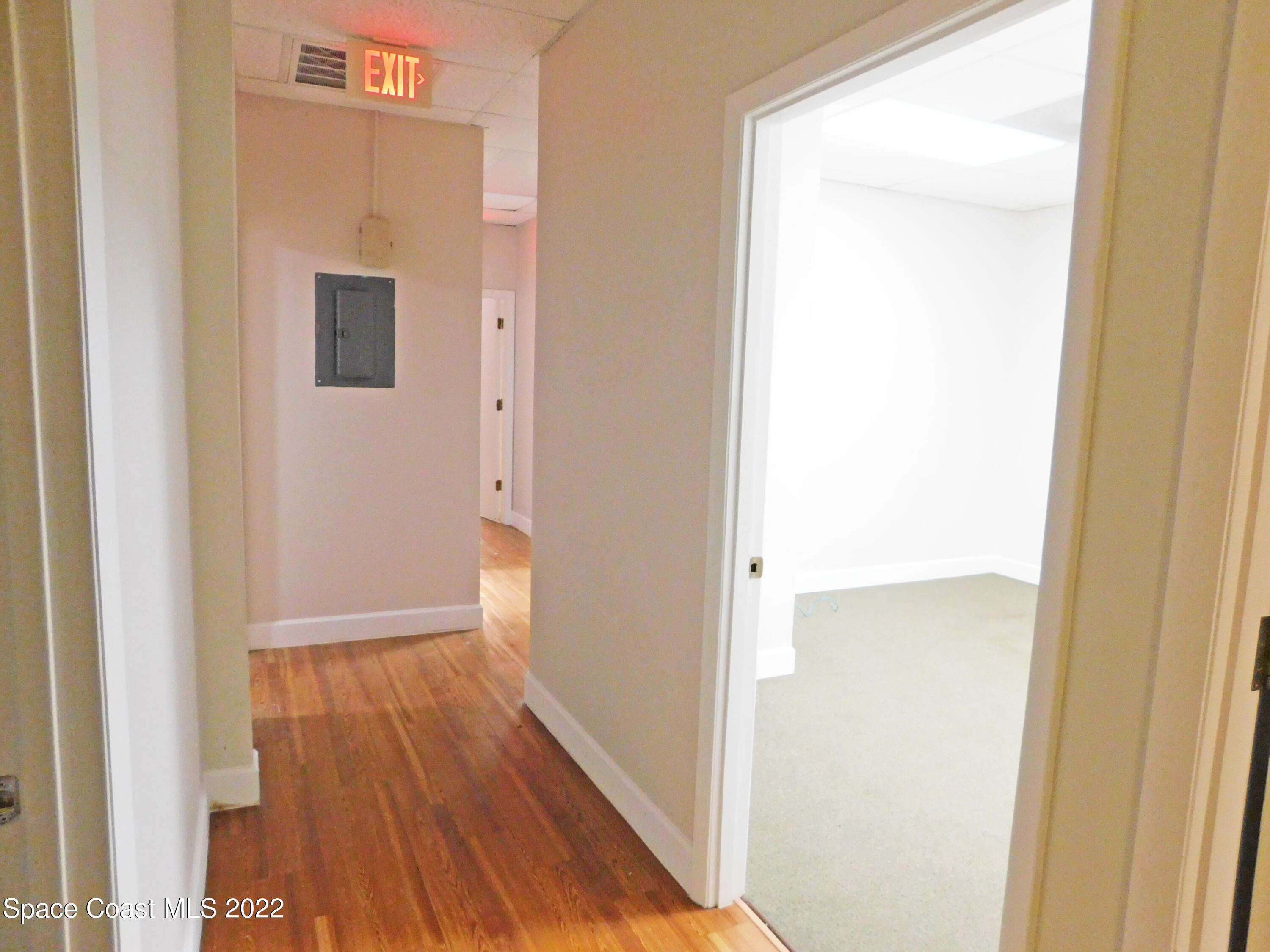 575 South Wickham Road, Unit F Melbourne, FL 32904 - Photo 10 of 14 9 - 575 S Wickham