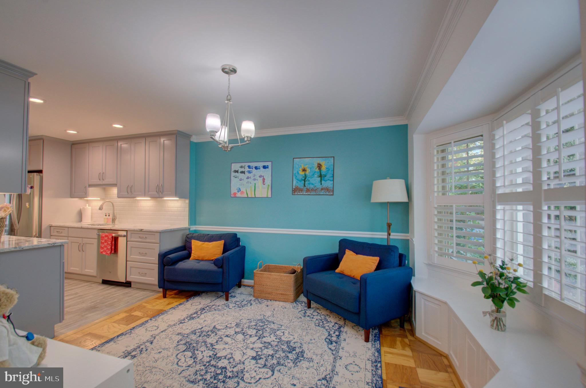 6412 Wainfleet Court Springfield, VA 22152 - Photo 13 of 43 Cozy sitting room or breakfast nook.