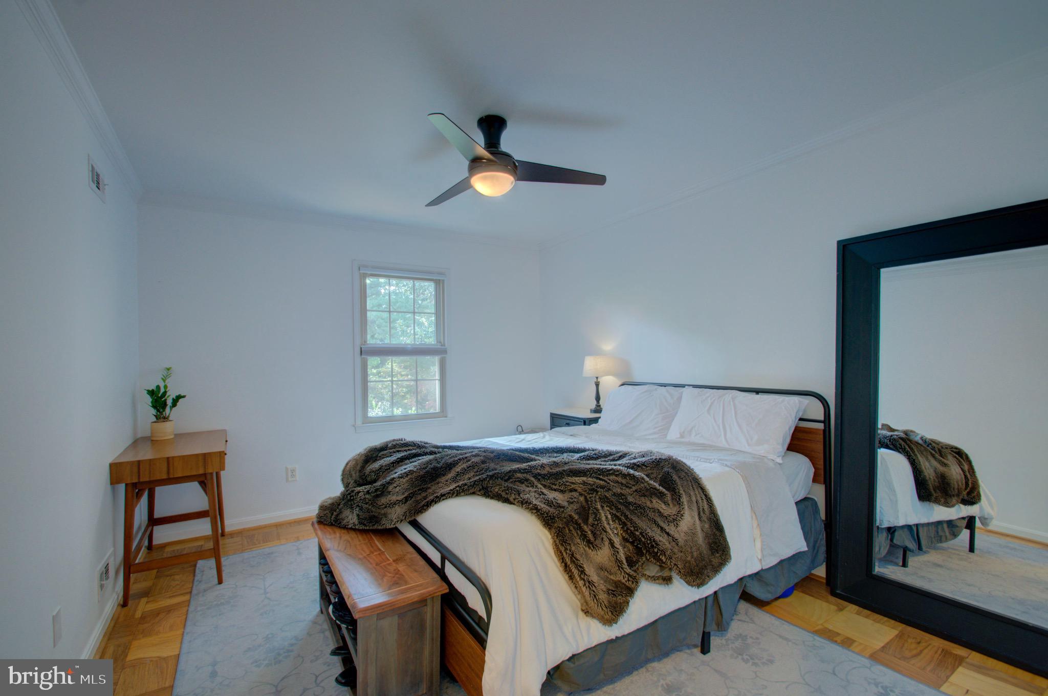 6412 Wainfleet Court Springfield, VA 22152 - Photo 24 of 43 Guest room