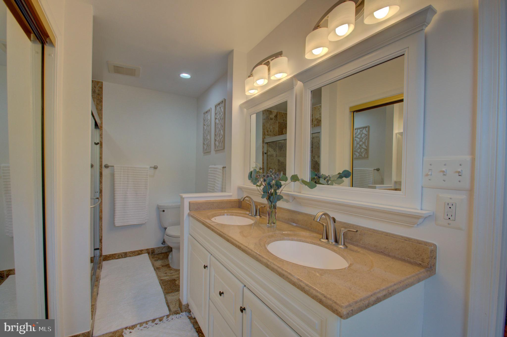 6412 Wainfleet Court Springfield, VA 22152 - Photo 31 of 43 Ensuite bath to Primary bedroom. Double sinks.